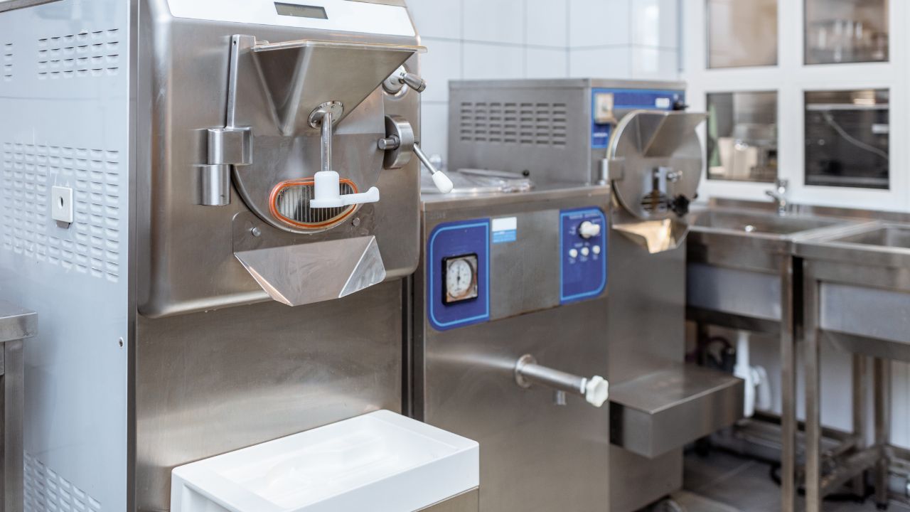 Commercial Ice Machines: What You Need to Know Before Buying - Flexikitch