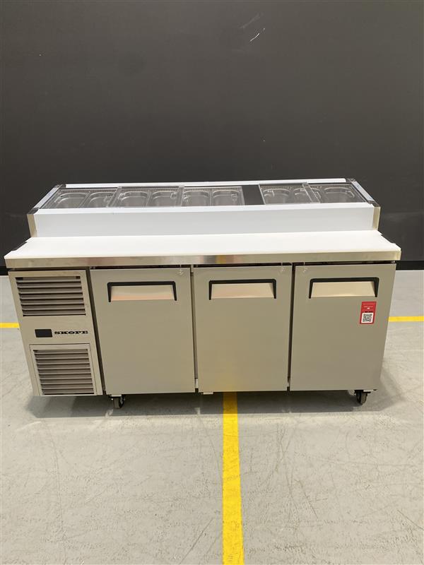 Skope - ReFlex 3 Solid Door GN Compatible Pizza Preparation Fridge RF8.PPZ.3.SD