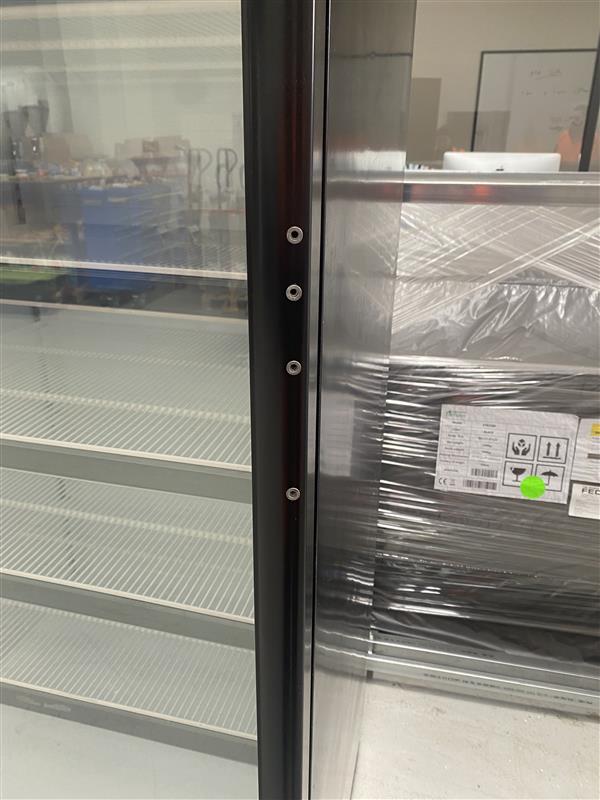 Sanden SPE-0605 SINGLE DOOR CHILLER - Black