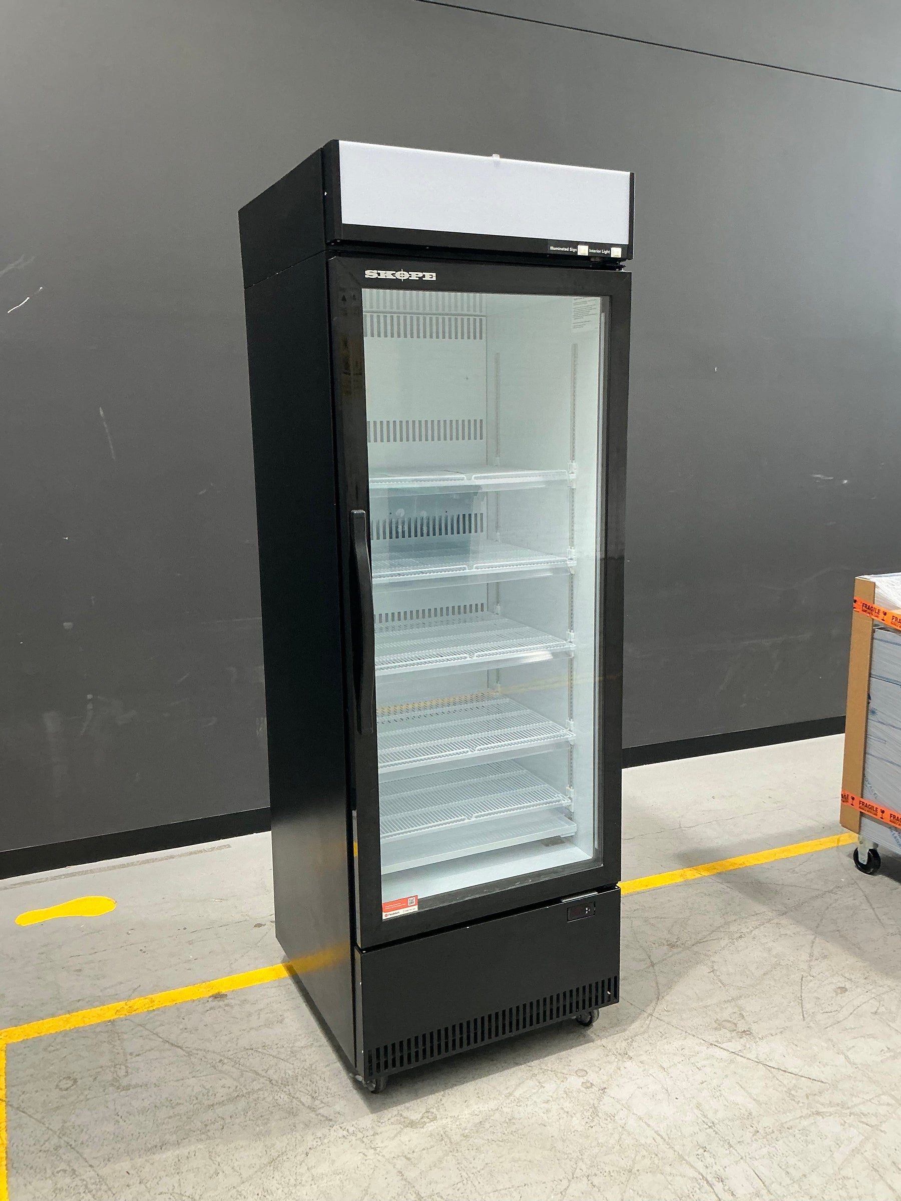 SKOPE - BCE600N - 559L Single Glass Door Fridge