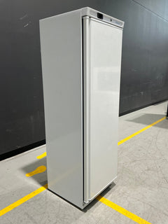 Polar CD613-A-02 white upright freezer, serial 24229595