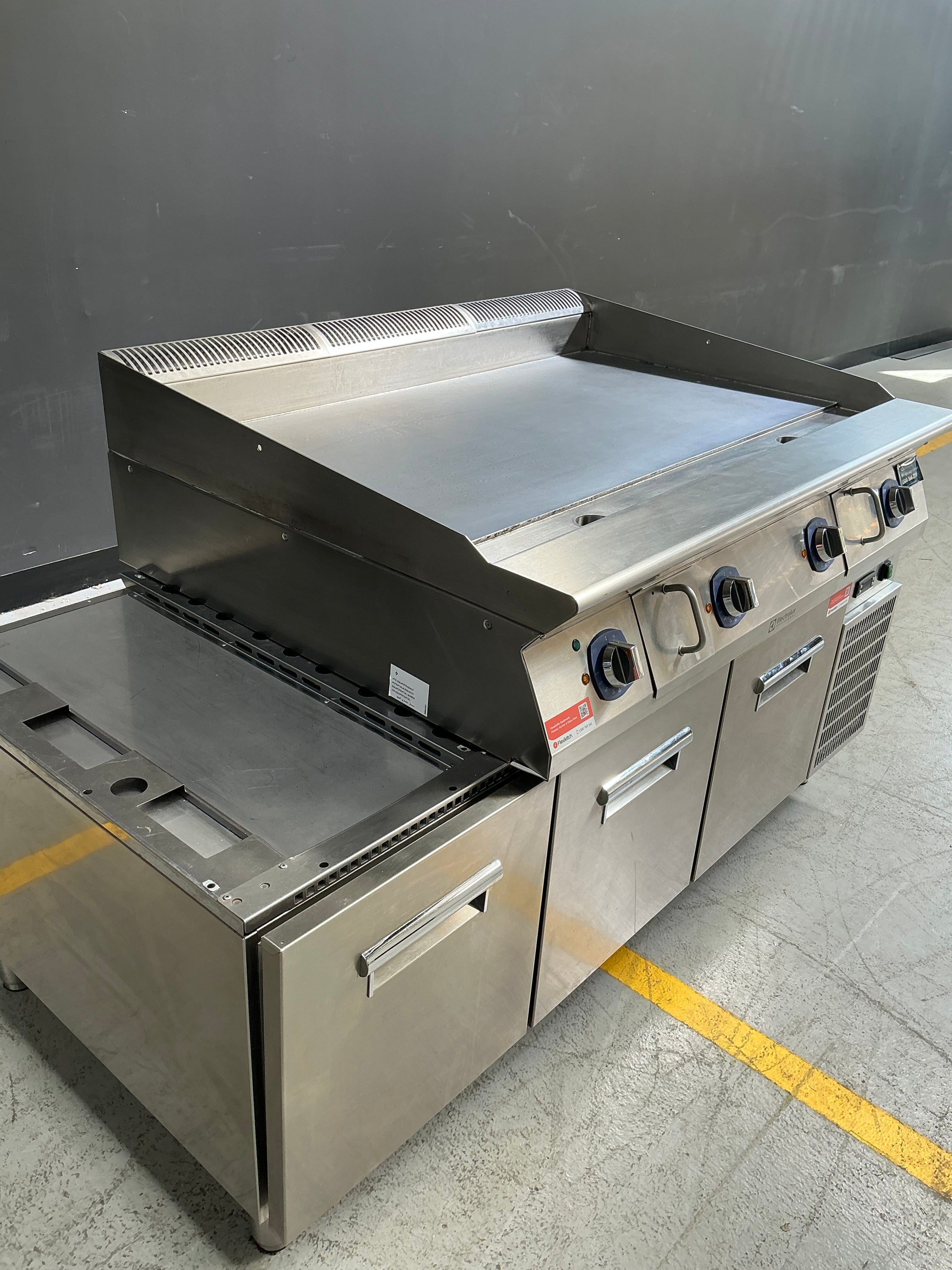 Zanussi Professional - E392601 - EVO900 3 Drawer Refrigerated Base