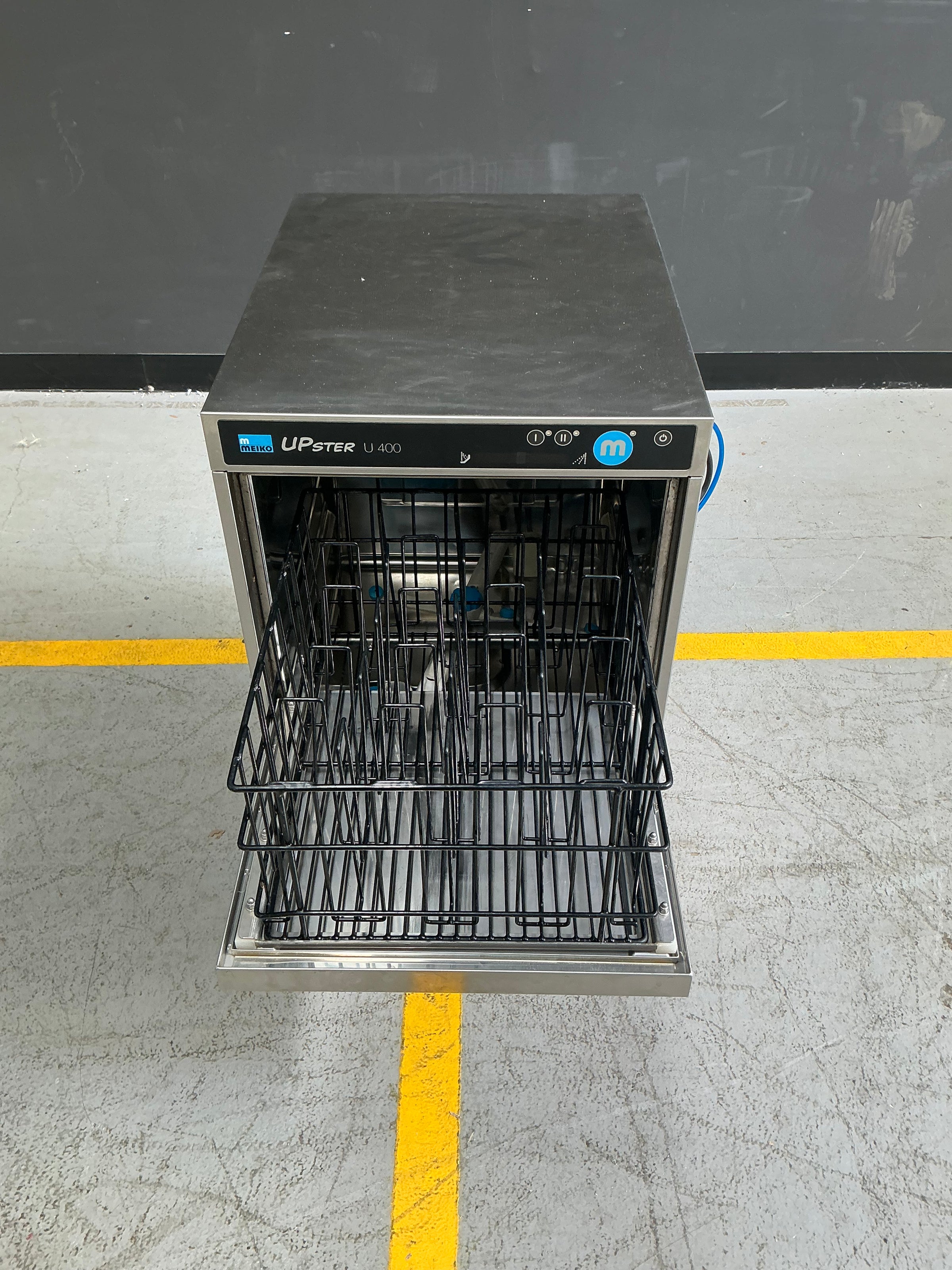 UPster - U400 - Undercounter Glass and Dishwashing Machine