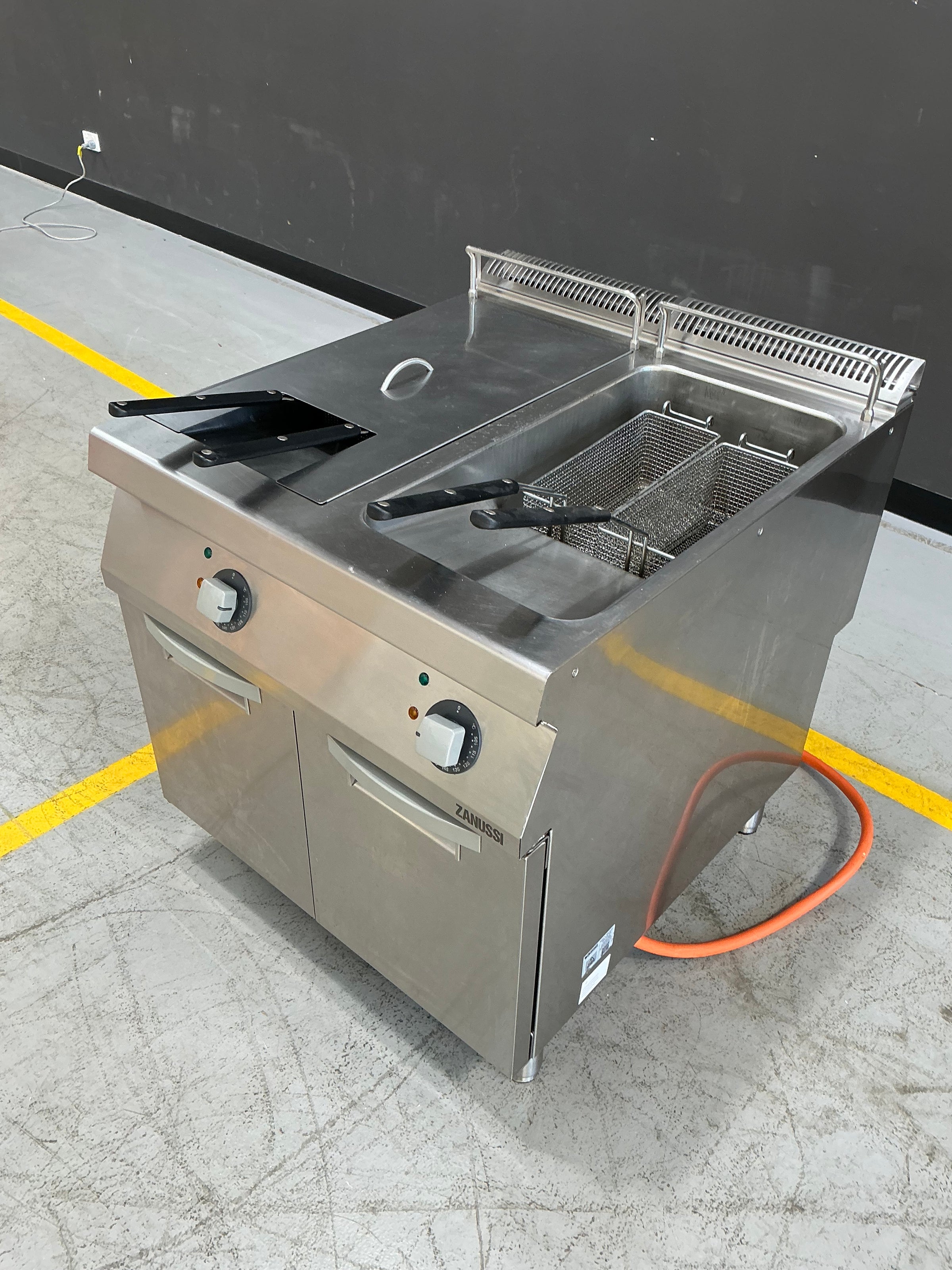 Zanussi Professional - E392338 - EVO900 Two Wells Electric Fryer 23L