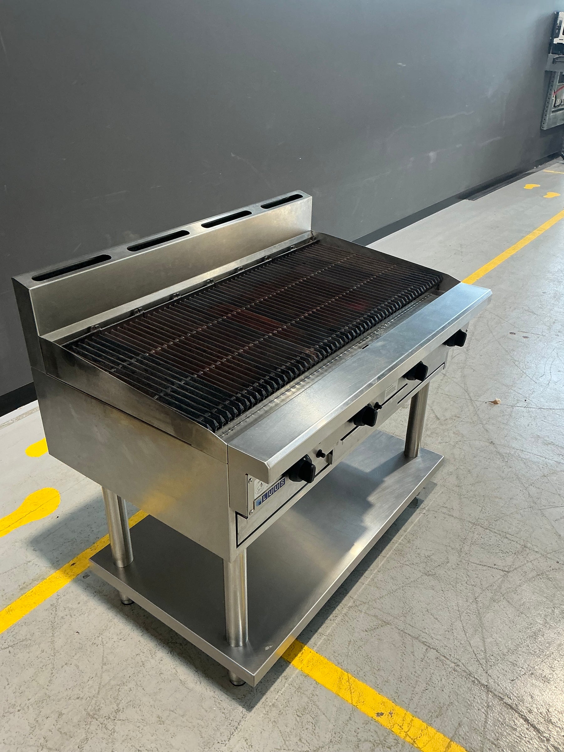 Luus - CS-12C - 1200mm Gas Chargrill