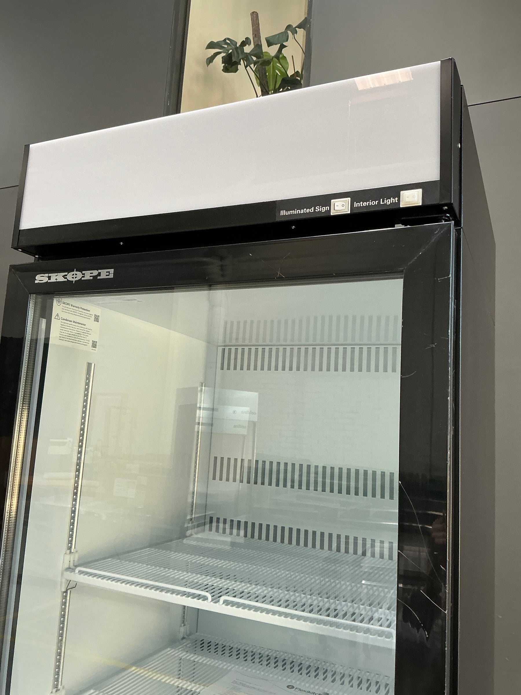 Skope - BCE600N - 1 Glass Door Display Fridge