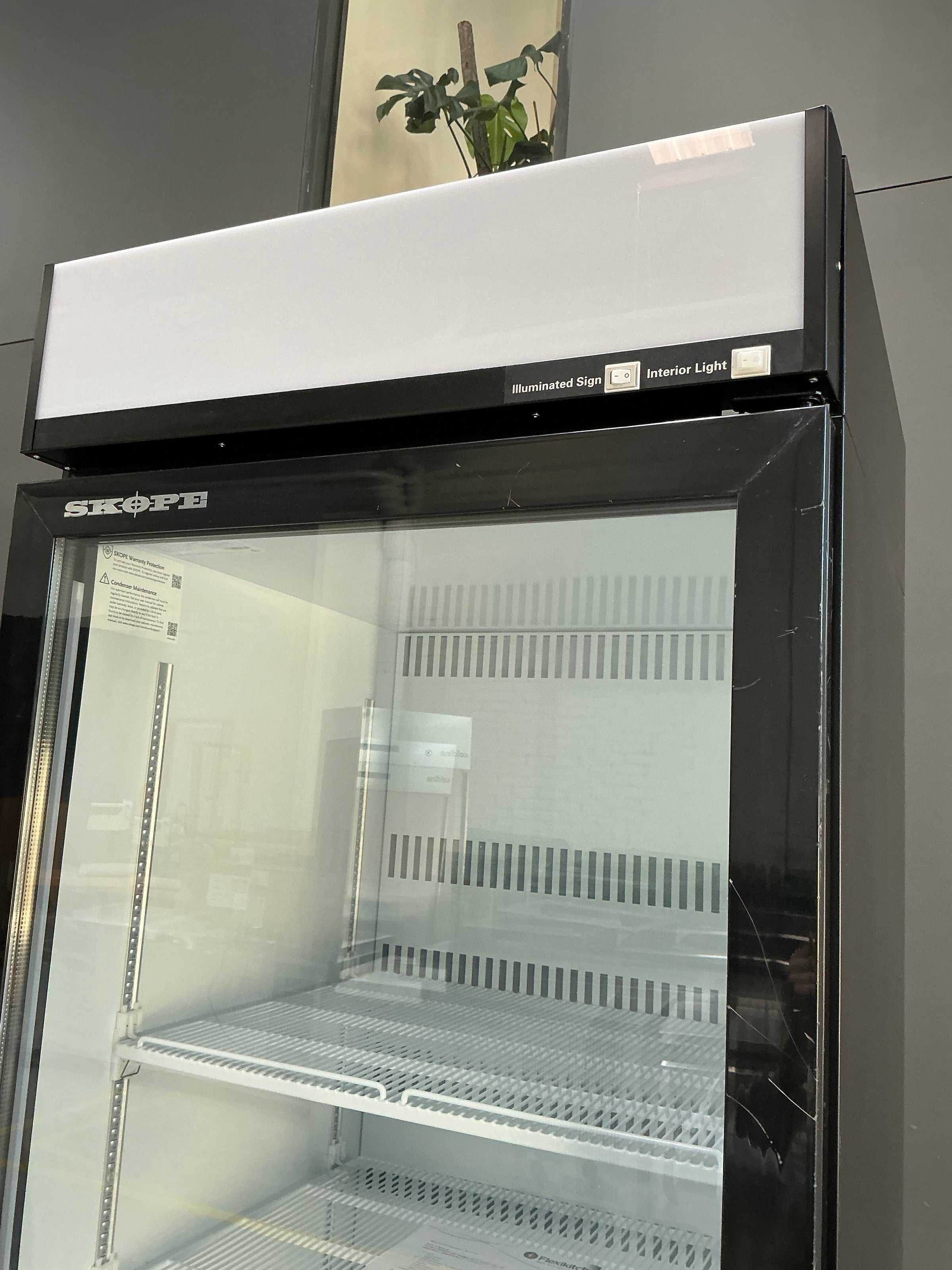 Skope - BCE600N - 1 Glass Door Display Fridge