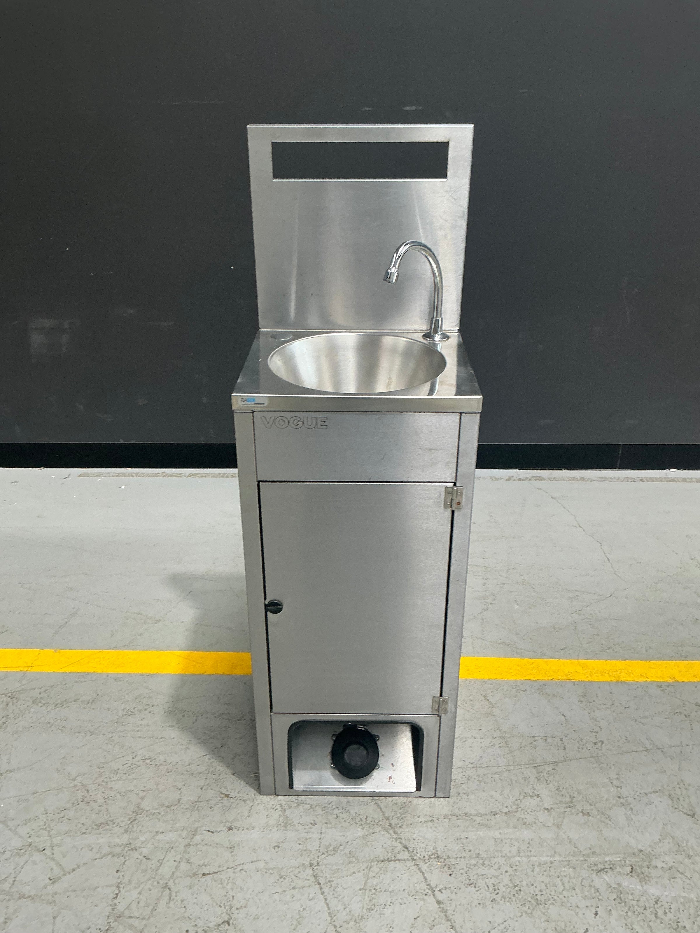 Vogue - DG400 - Mobile Hand Wash Station