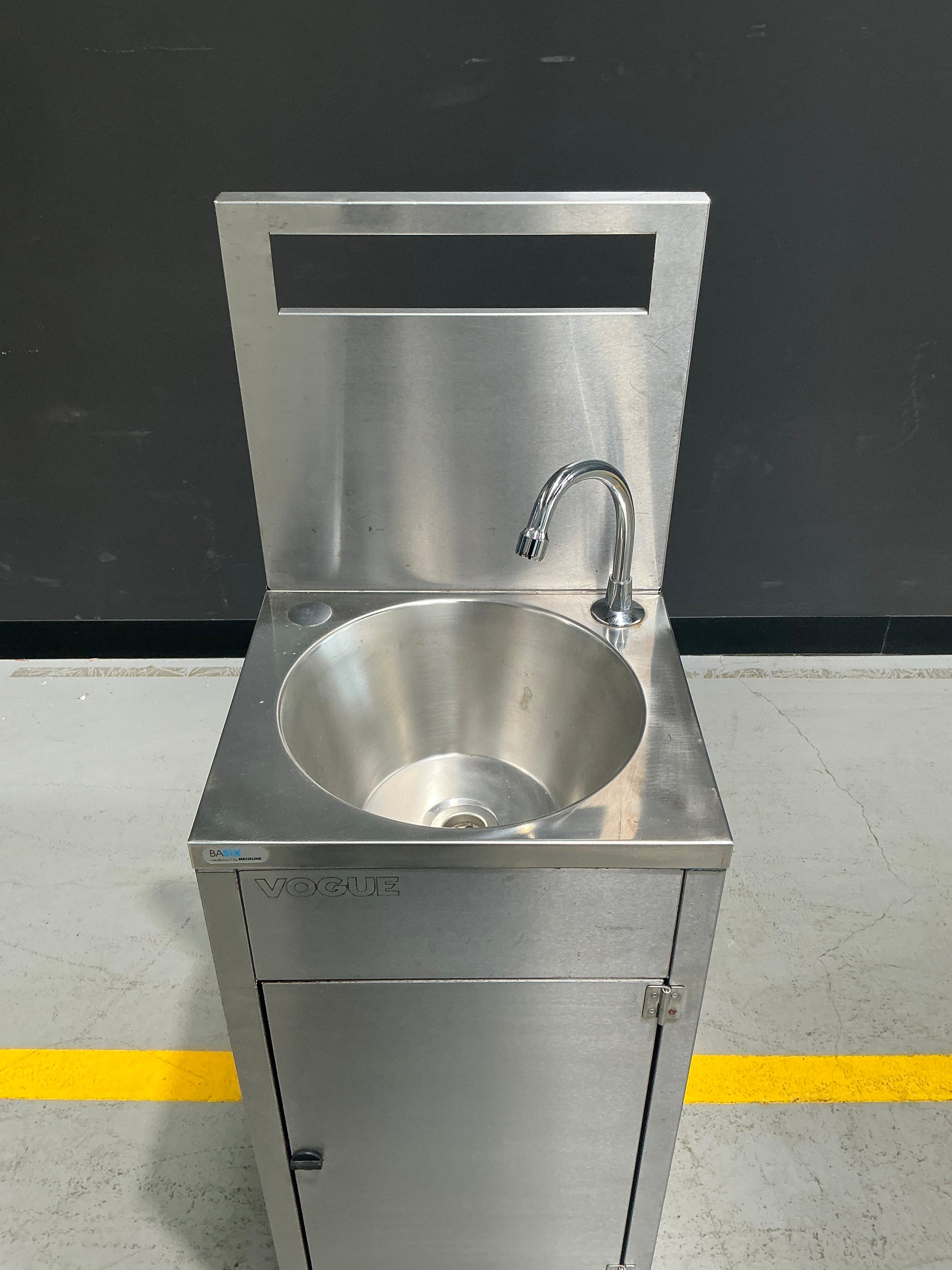 Vogue - DG400 - Mobile Hand Wash Station
