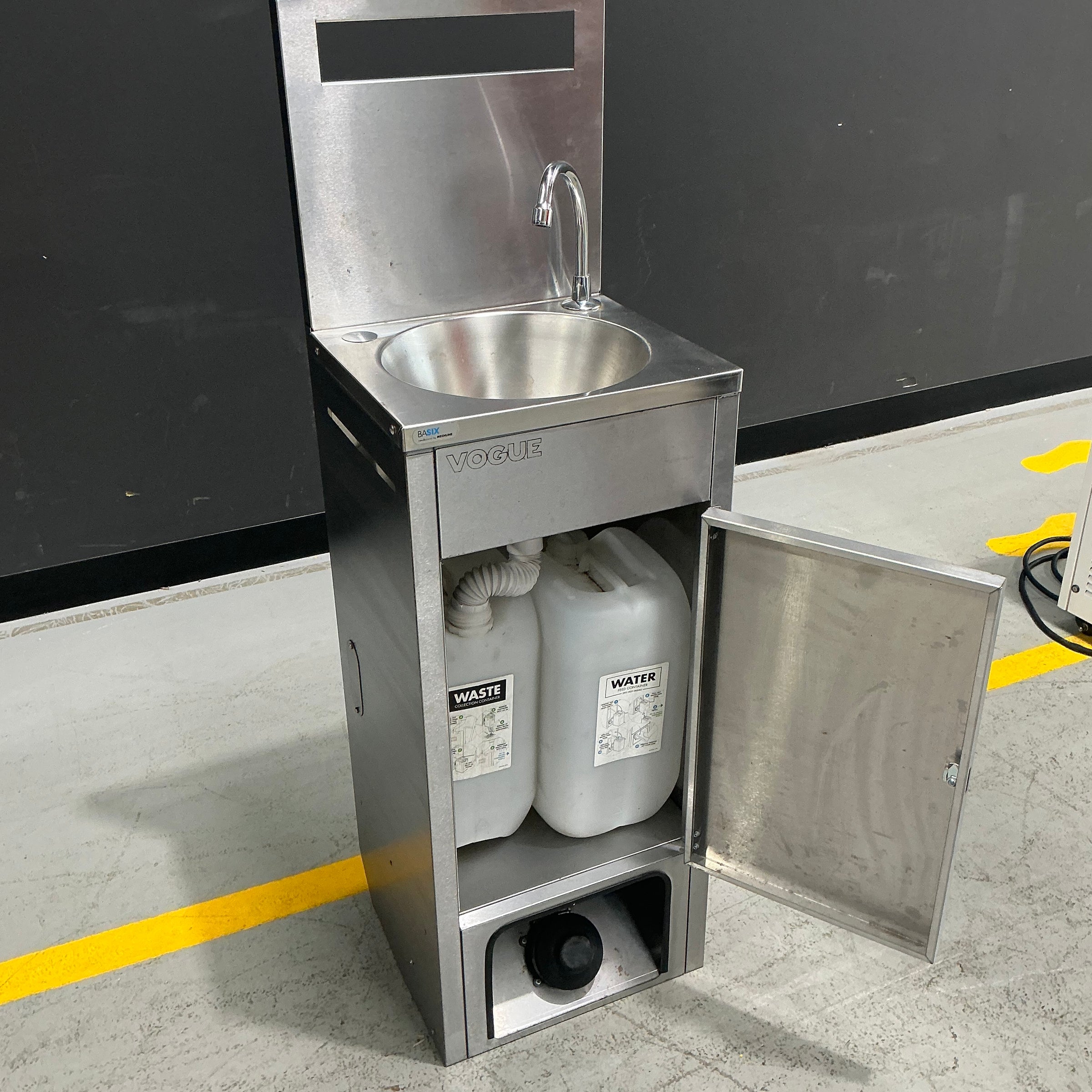 Vogue - DG400 - Mobile Hand Wash Station