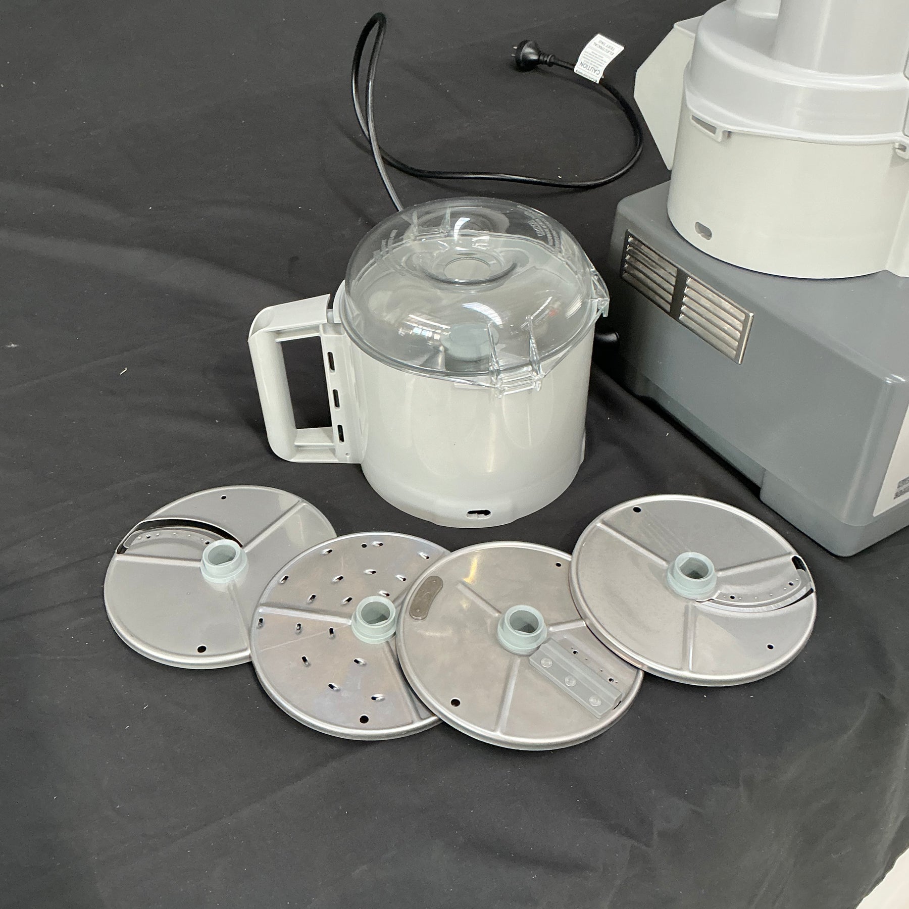 Robot-Coupe - R 211 XL - Food Processor Cutter & Vegetable Slicer