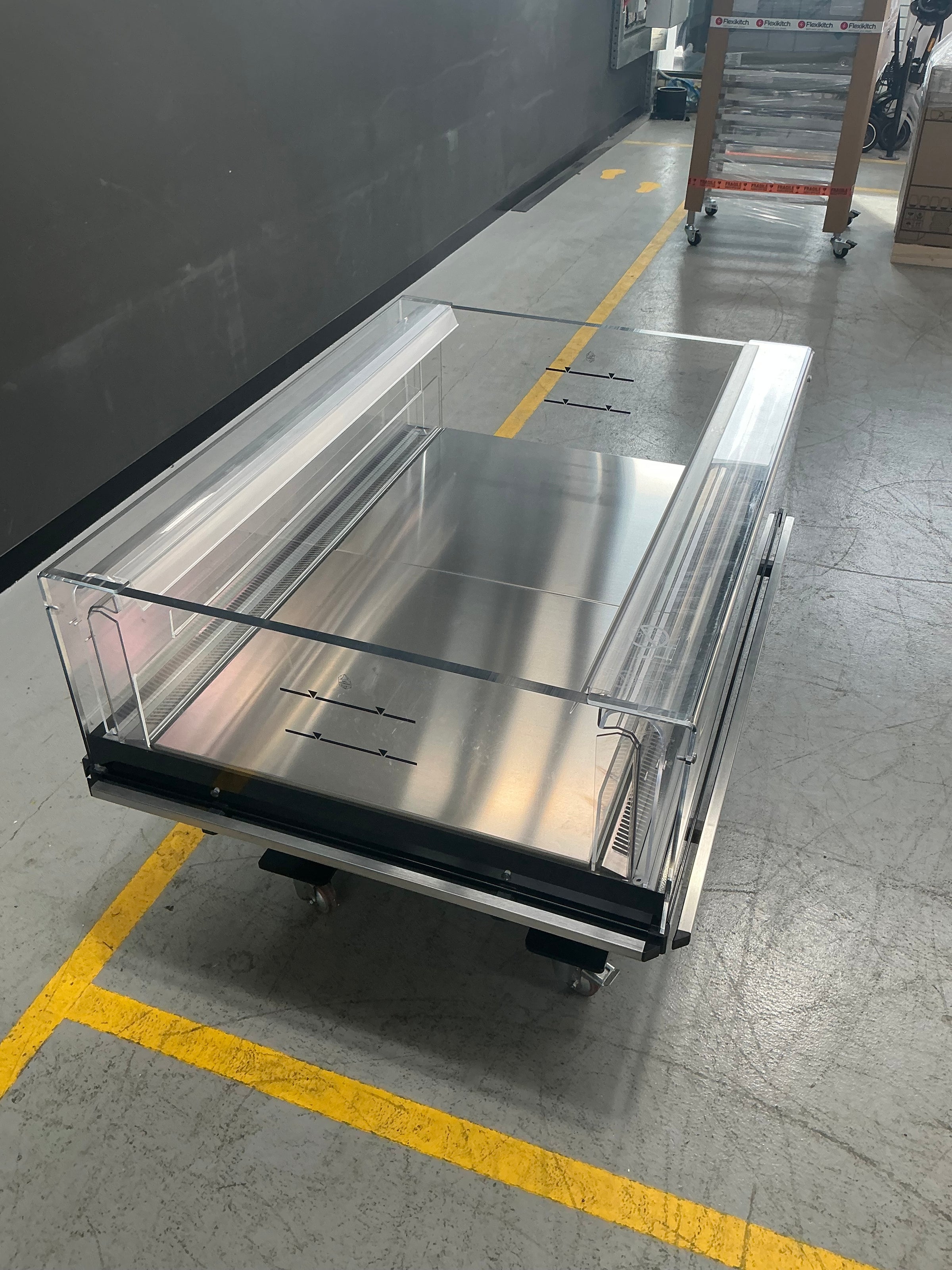 Bonnet Névé LATM125LS Latitude LS Modular Island Display