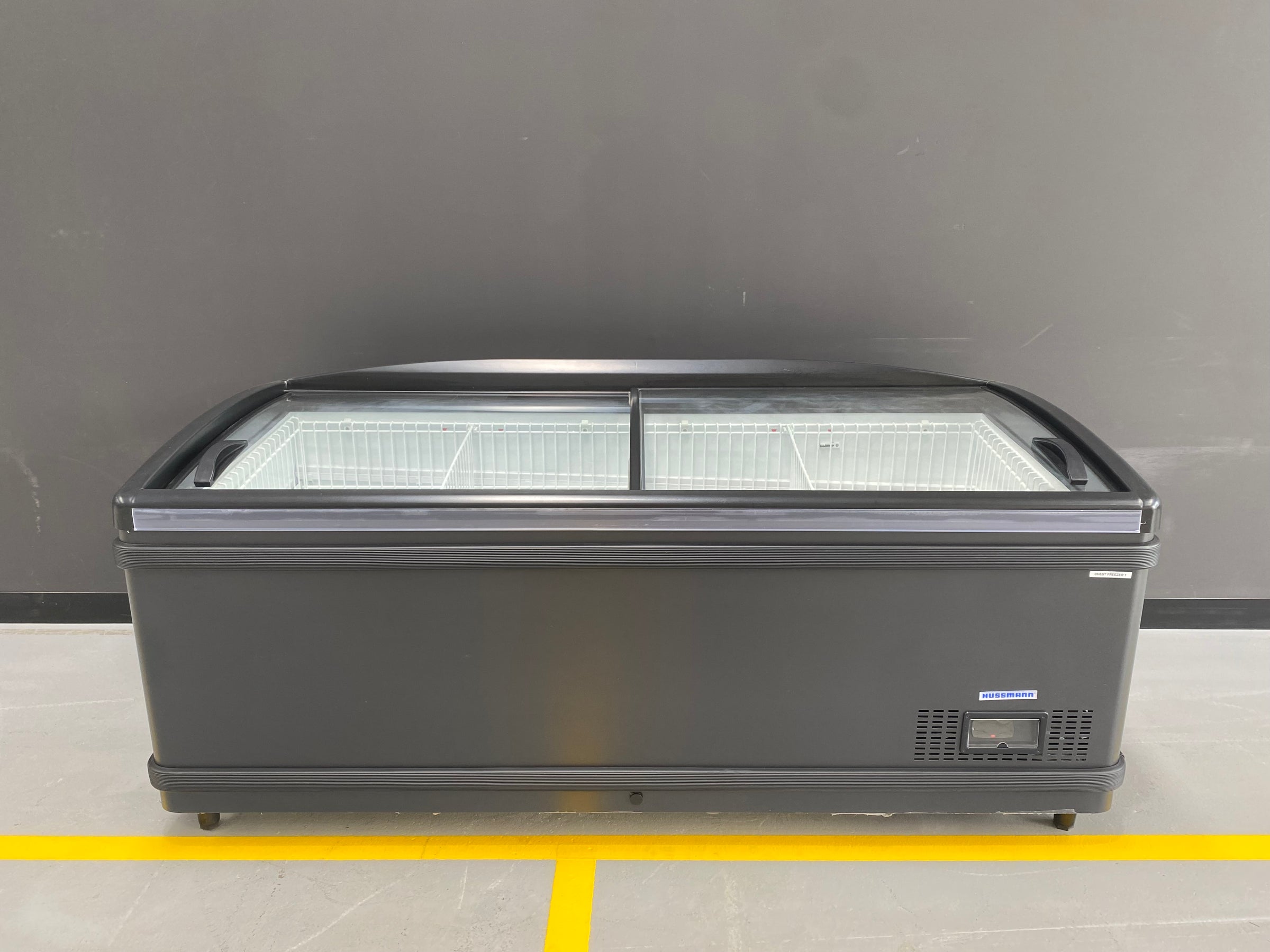 Hussmann - ARCH194C-DTVS Modular Dual Temp Variable Speed Island