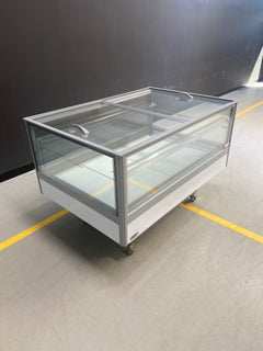 Bonnet Neve - Captur Chilled Island Display - TN150