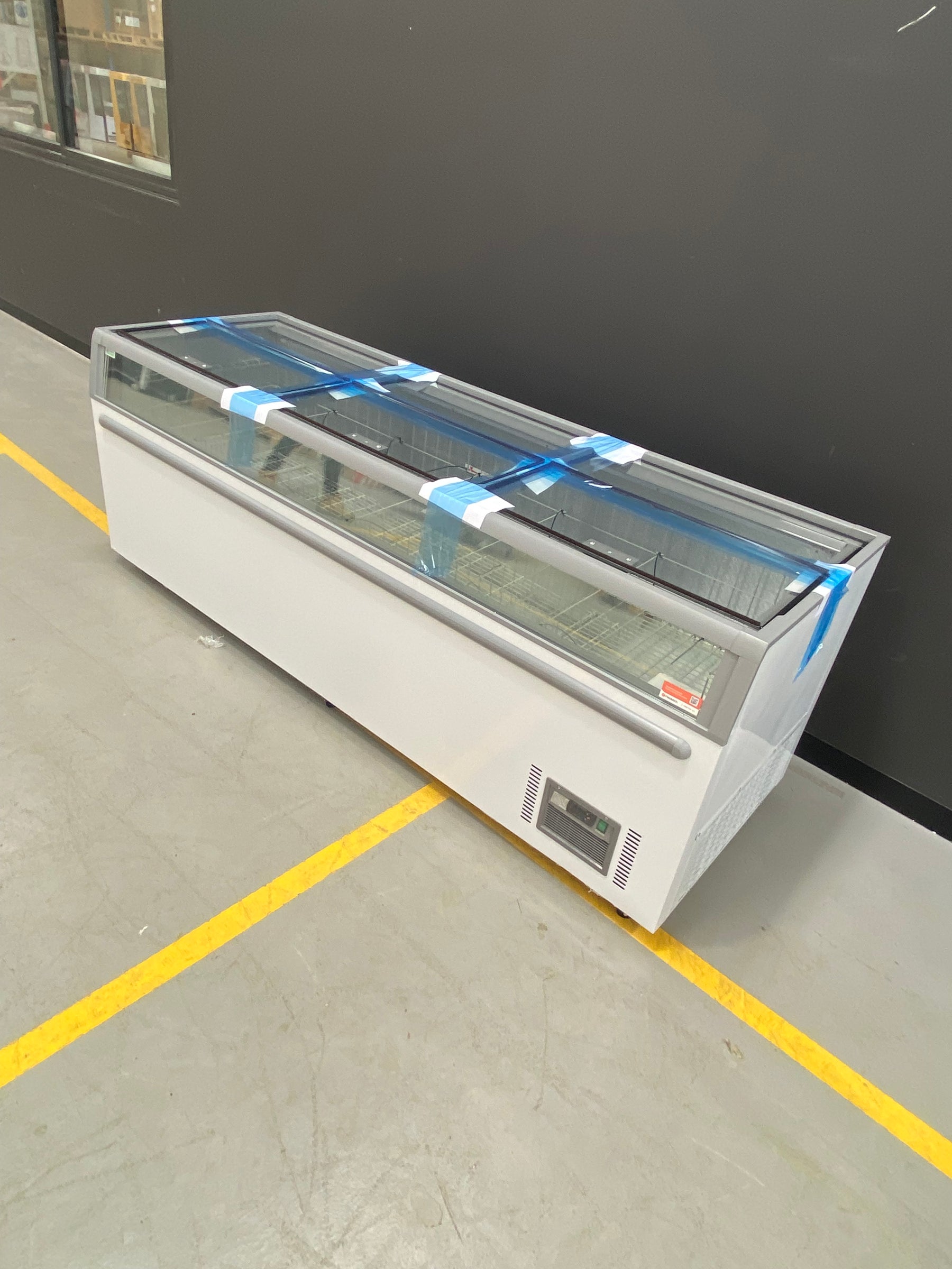 Thermaster - ZCD-L250G - Supermarket Island Freezer with Glass Sliding Lids