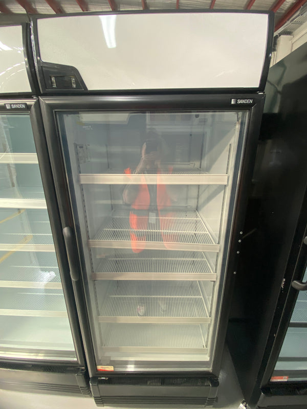 Sanden SPE-0605 SINGLE DOOR CHILLER - Black