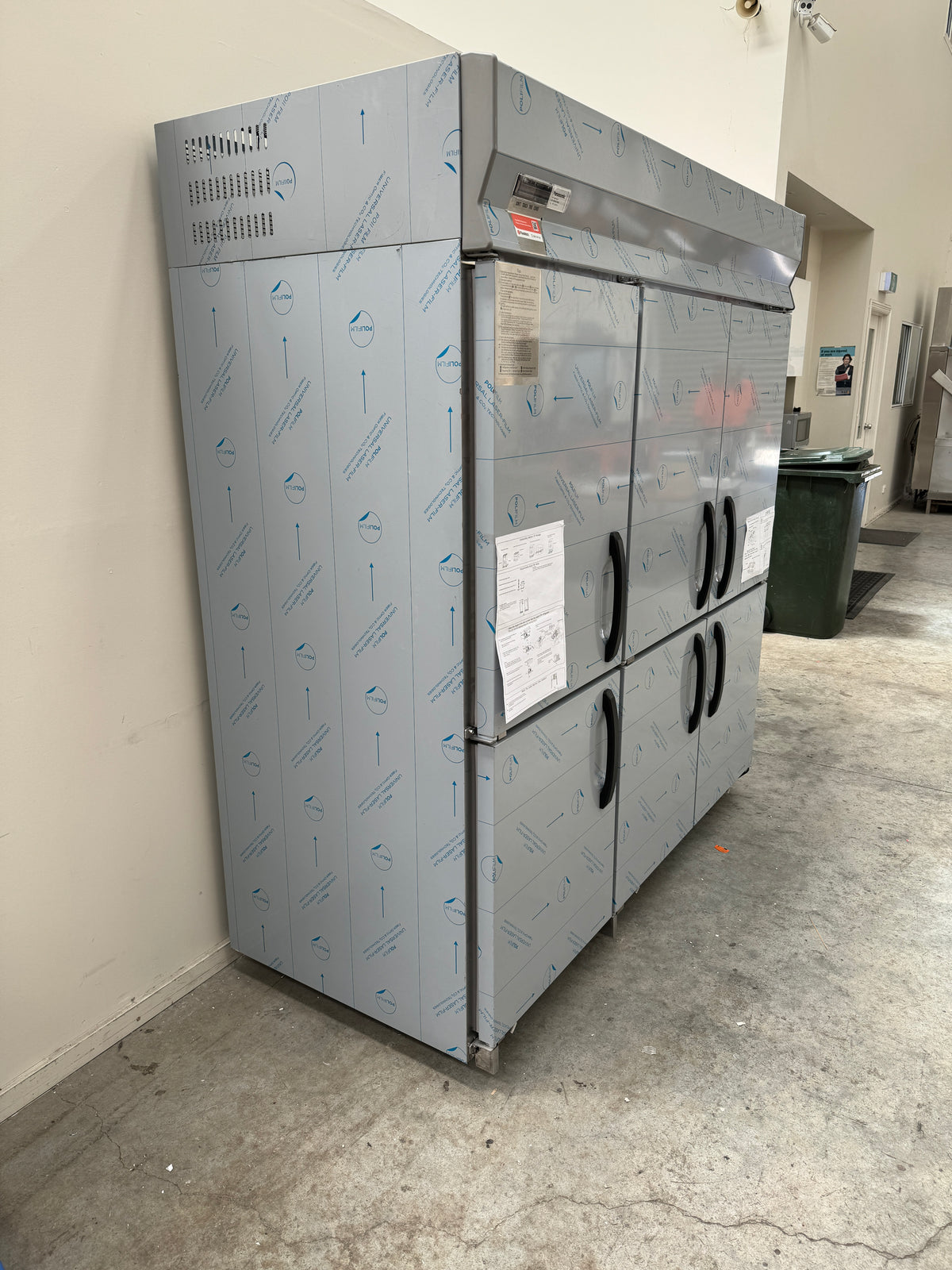 Panasonic Upright Chiller