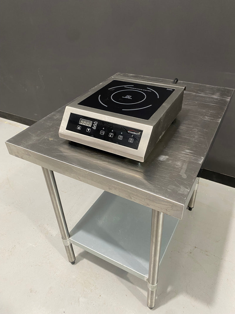 Woodson Countertop Induction WI.HBCT.1.2400