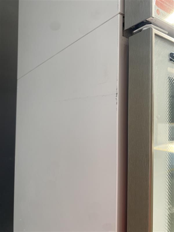 Skope VF1500X: Three Door Freezer - Self Contained
