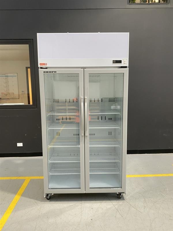 SKOPE - TCE1000N - EziCore 2 Door Glass Display Fridge