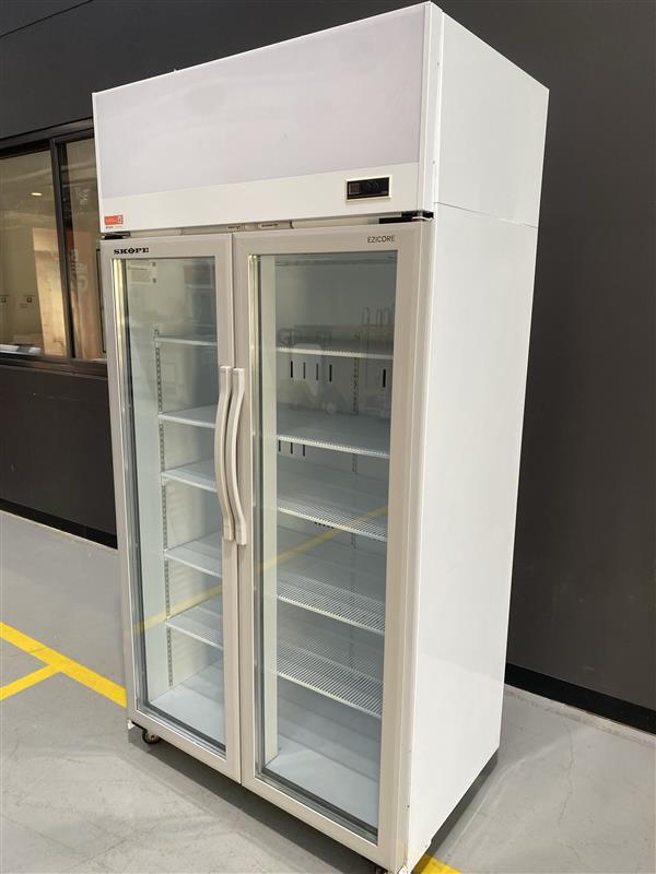 SKOPE TCE1000N EziCore: 2 Door Glass Display Fridge