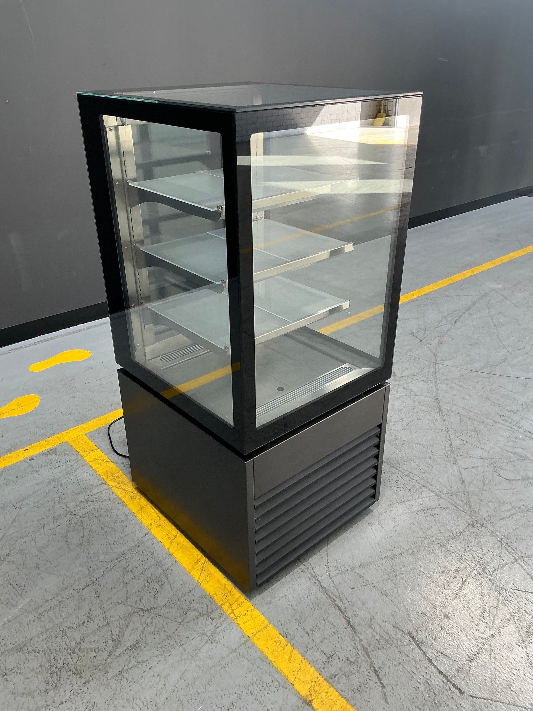 NDSV4720 - 4 Tier Square Glass Cake / Cold Display