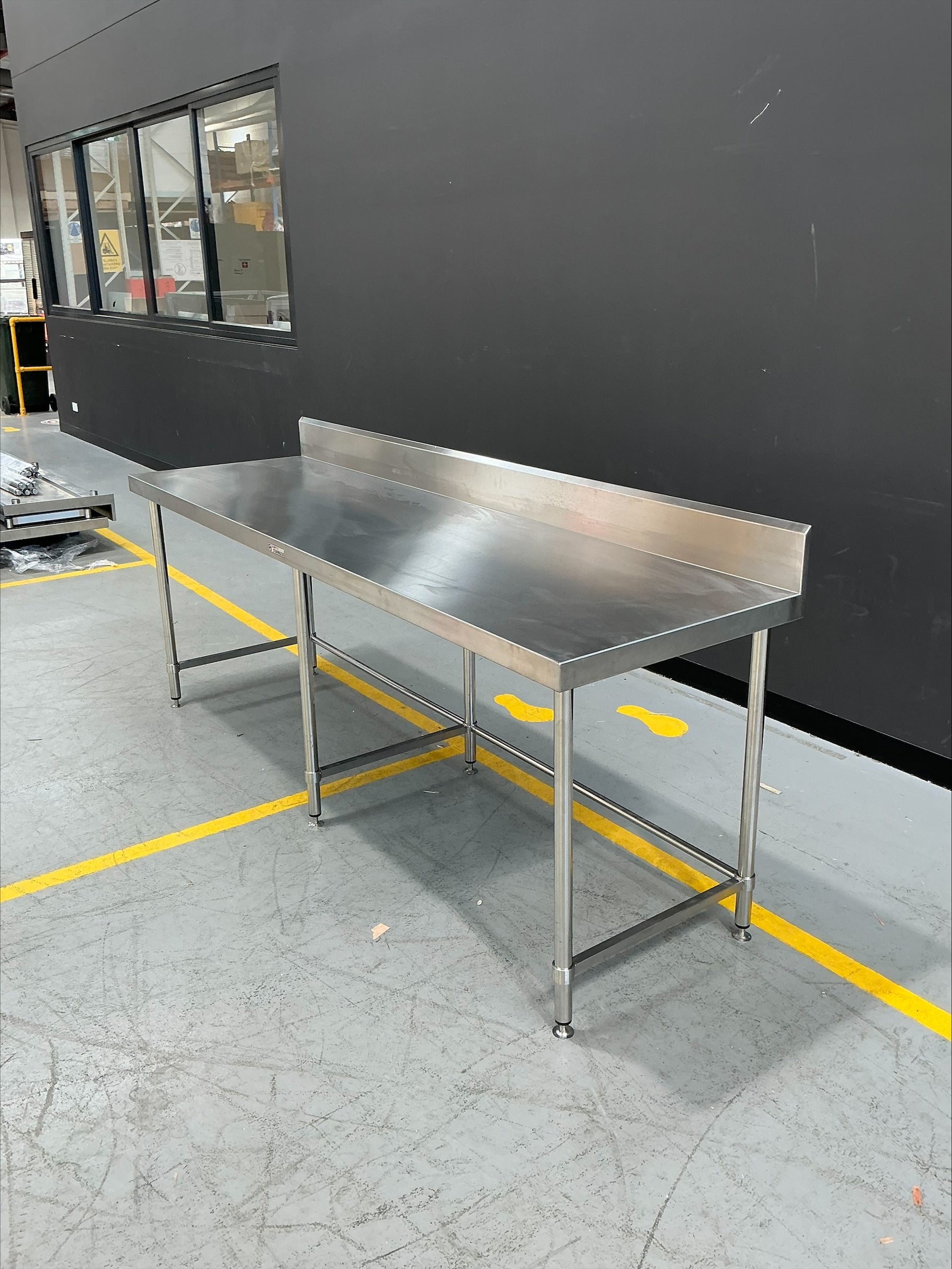 Simply Stainless Work Bench with Splashback SS02.7.2400LB