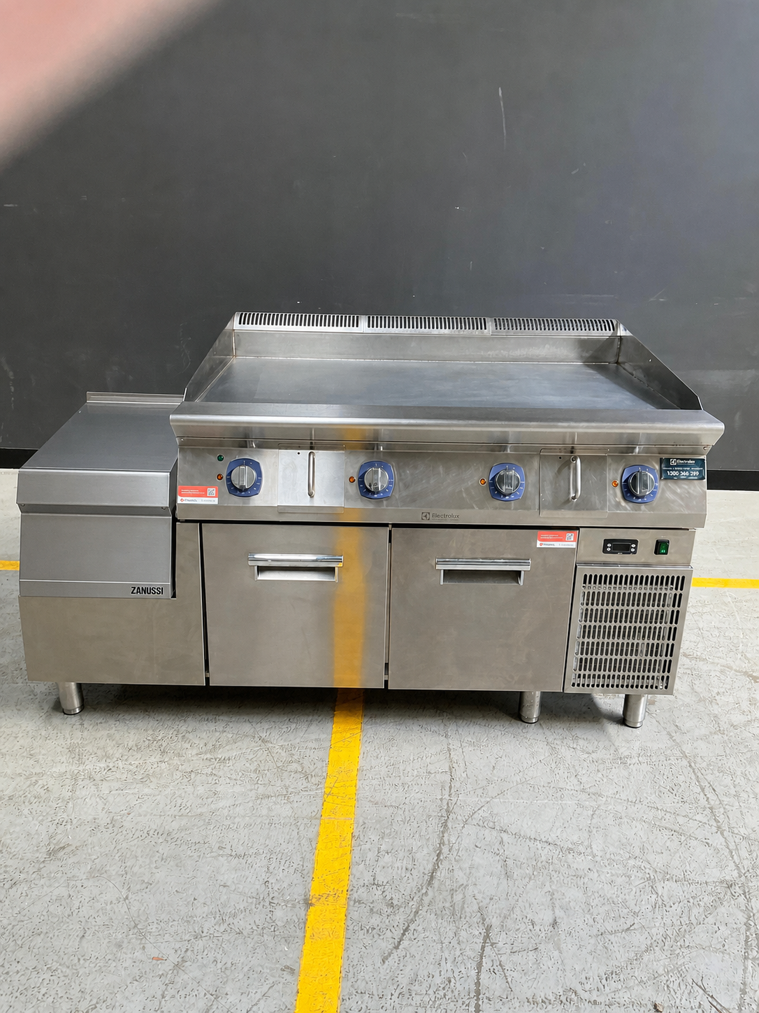 Electrolux / Zanussi Professional - 391404 + E392601 - Fry Top & Refrigerated Base Package