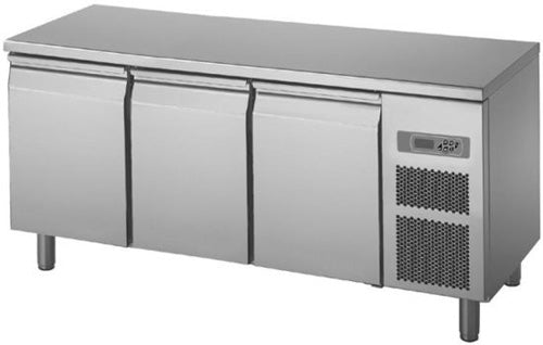 Inomak Ultra Slim Underbench 3 Door Chiller